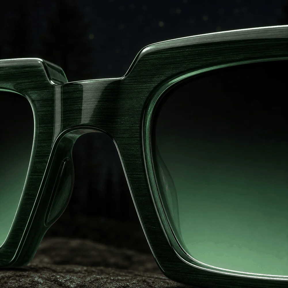 The Deep Green Frame - Forest second detail view
