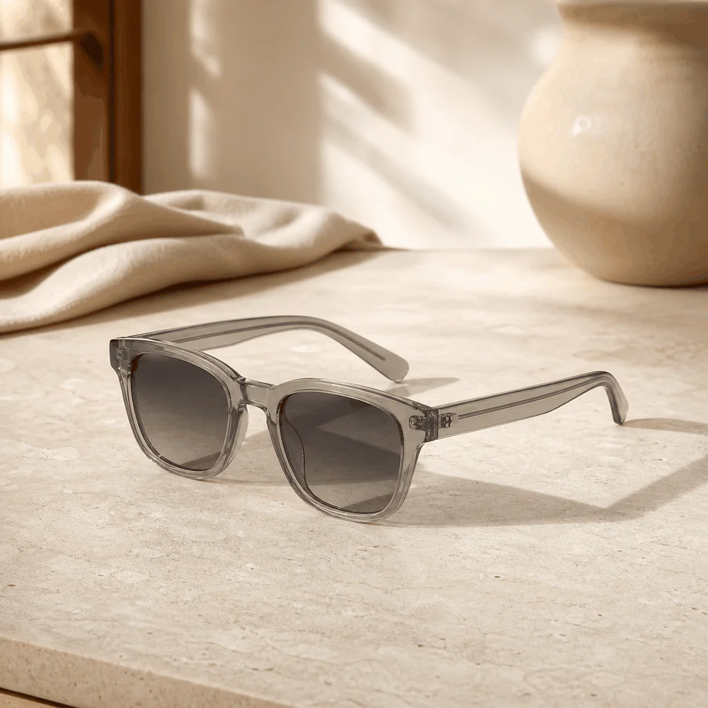 The Field Frame - Clear Gray