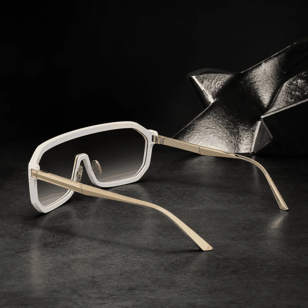 The Framehouse Shield - White Gold model view