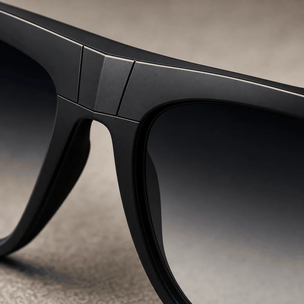 The Grid Frame - Black second detail view