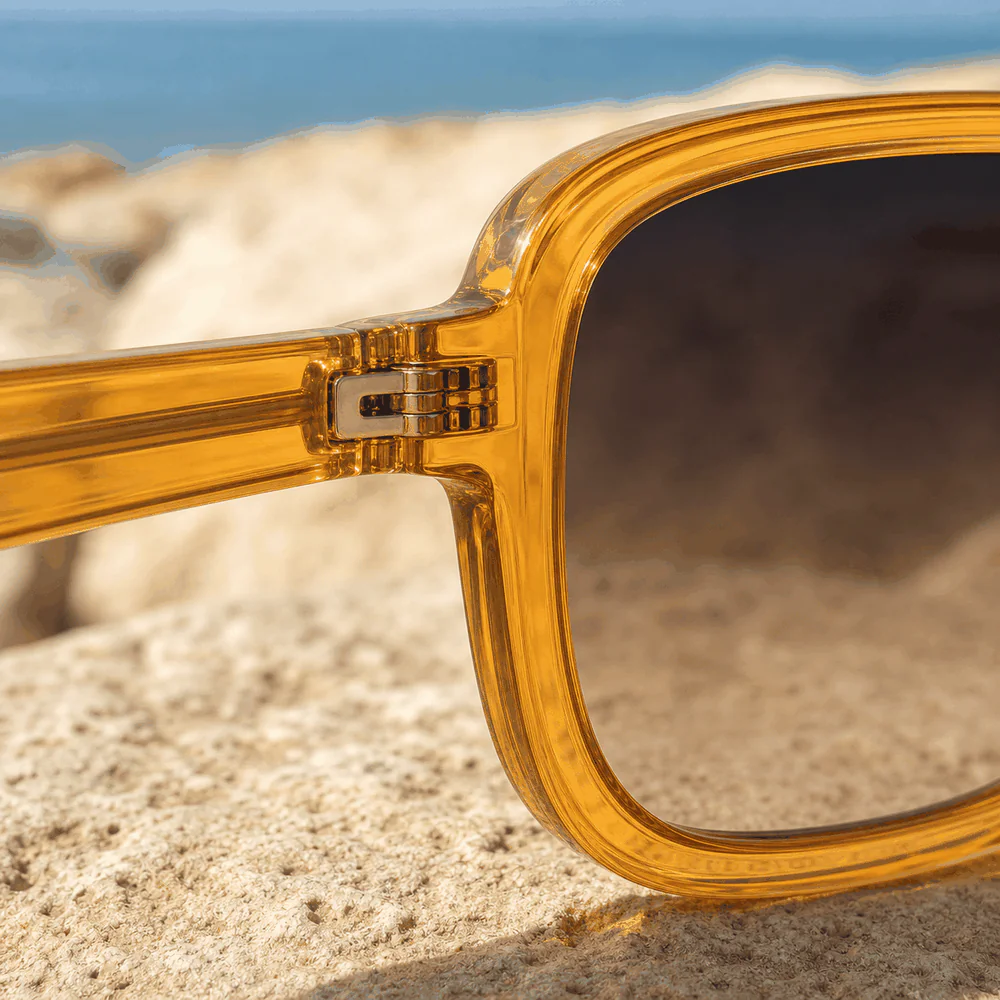 The Marina Frame - Honey first detail view