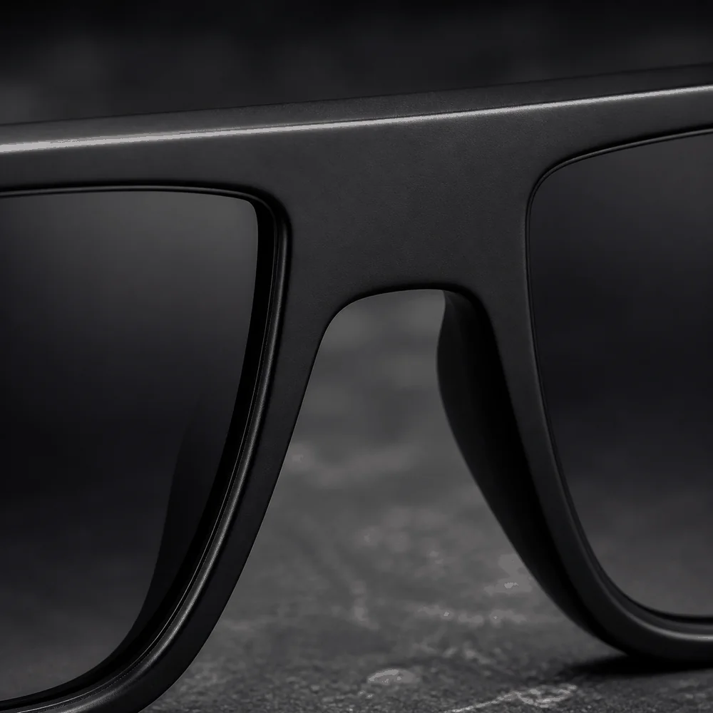 The Midnight Frame - Black second detail view