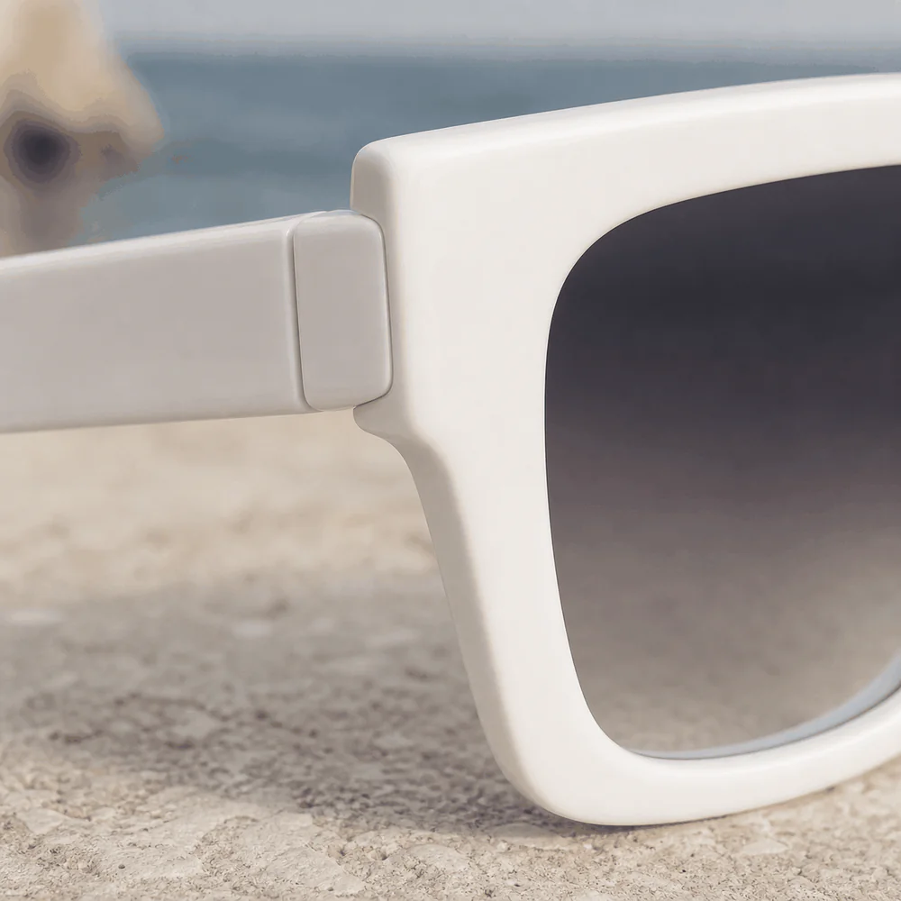 The Palm Frame - White first detail view