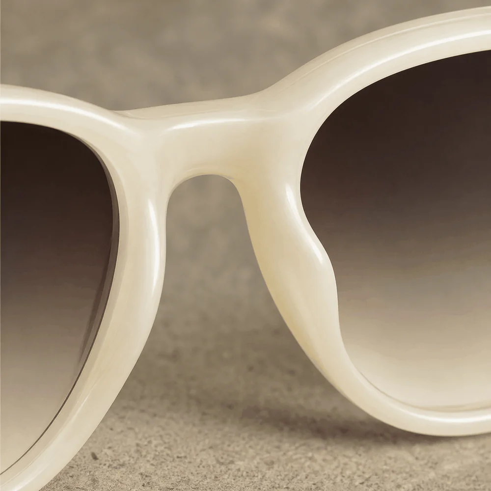 The Radius Frame - Cream second detail view