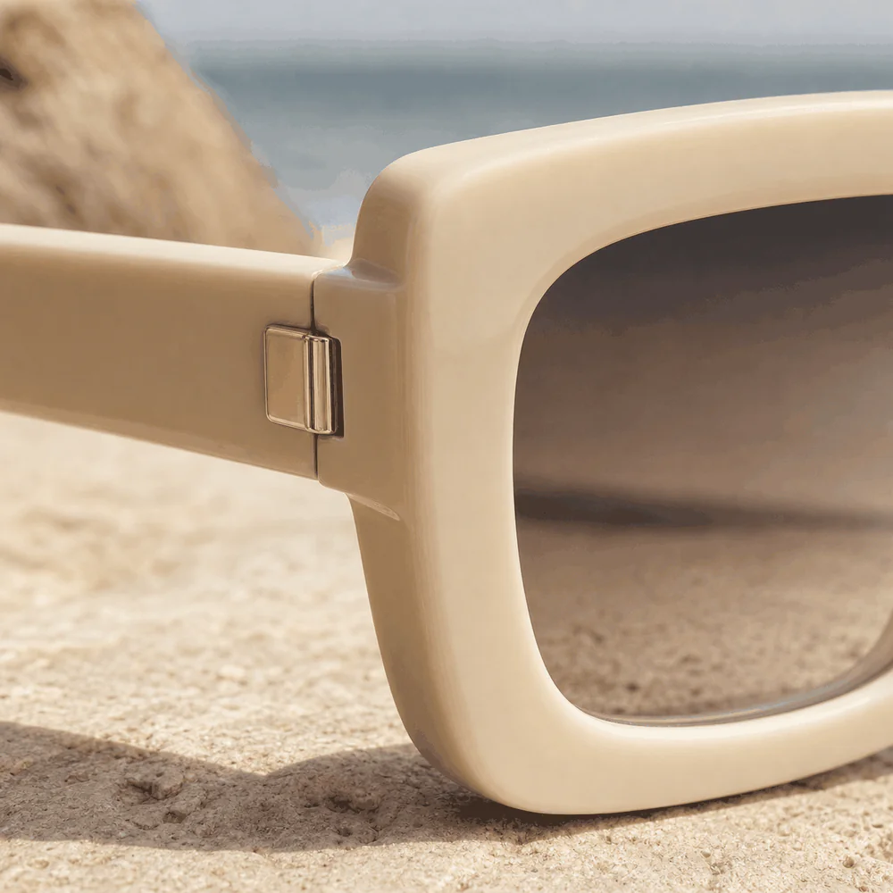 The Riviera Frame - Cream first detail view