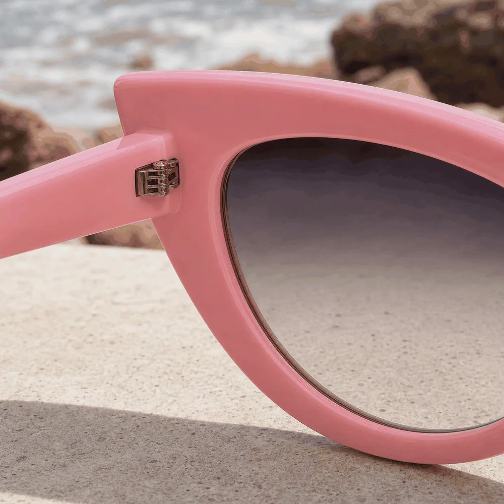 The Seabreeze Frame - Pink first detail view