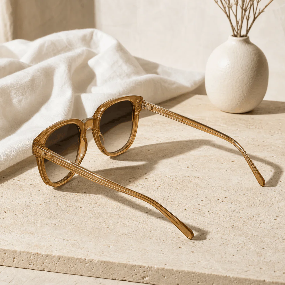 The Sunday Frame - Honey model view