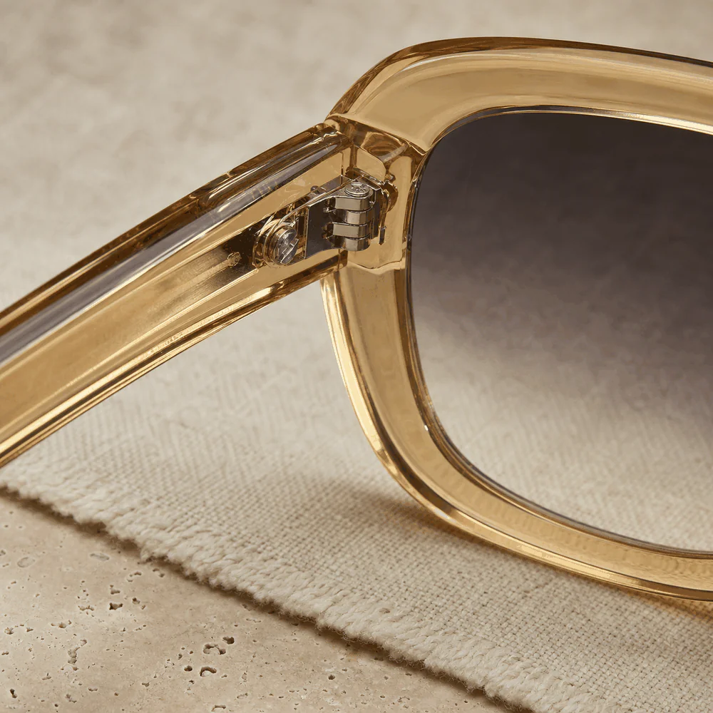 The Sunday Frame - Honey first detail view