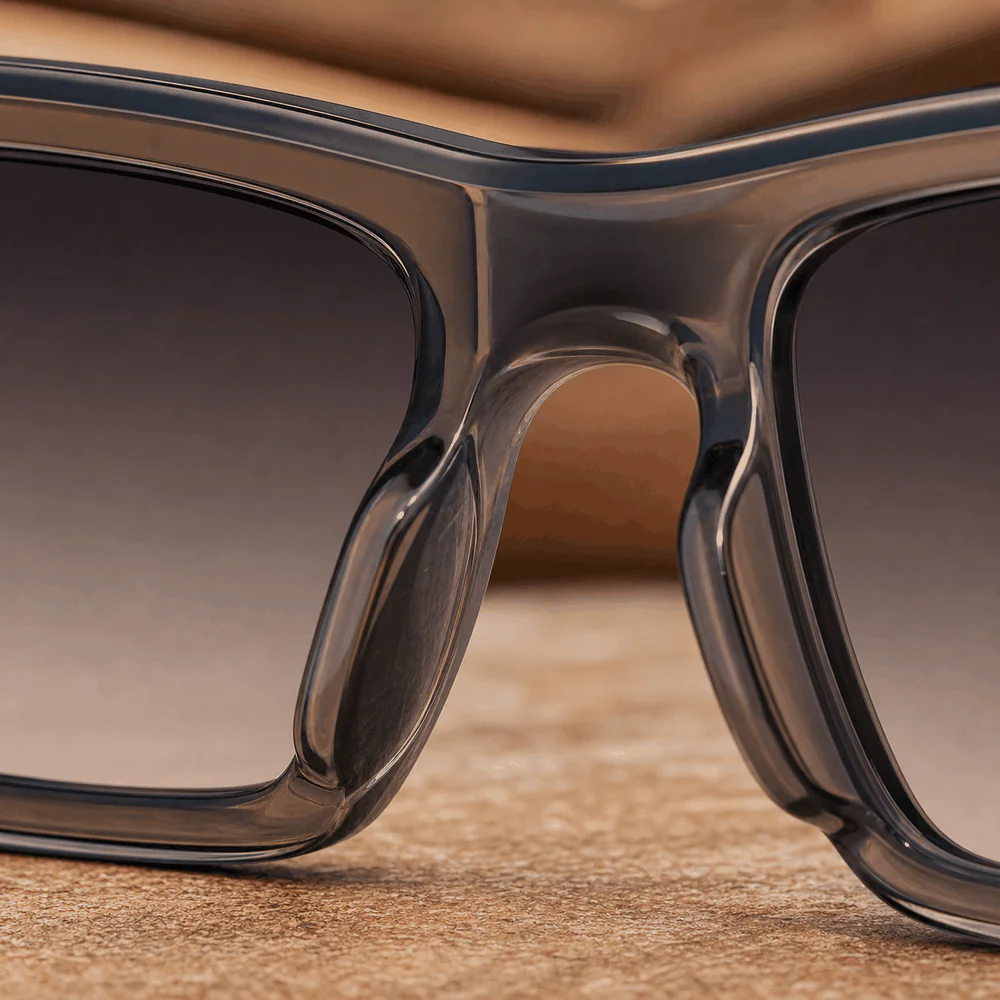 The Union Frame - Smoke second detail view