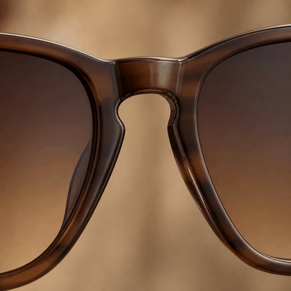 The Westside Frame - Wine second detail view